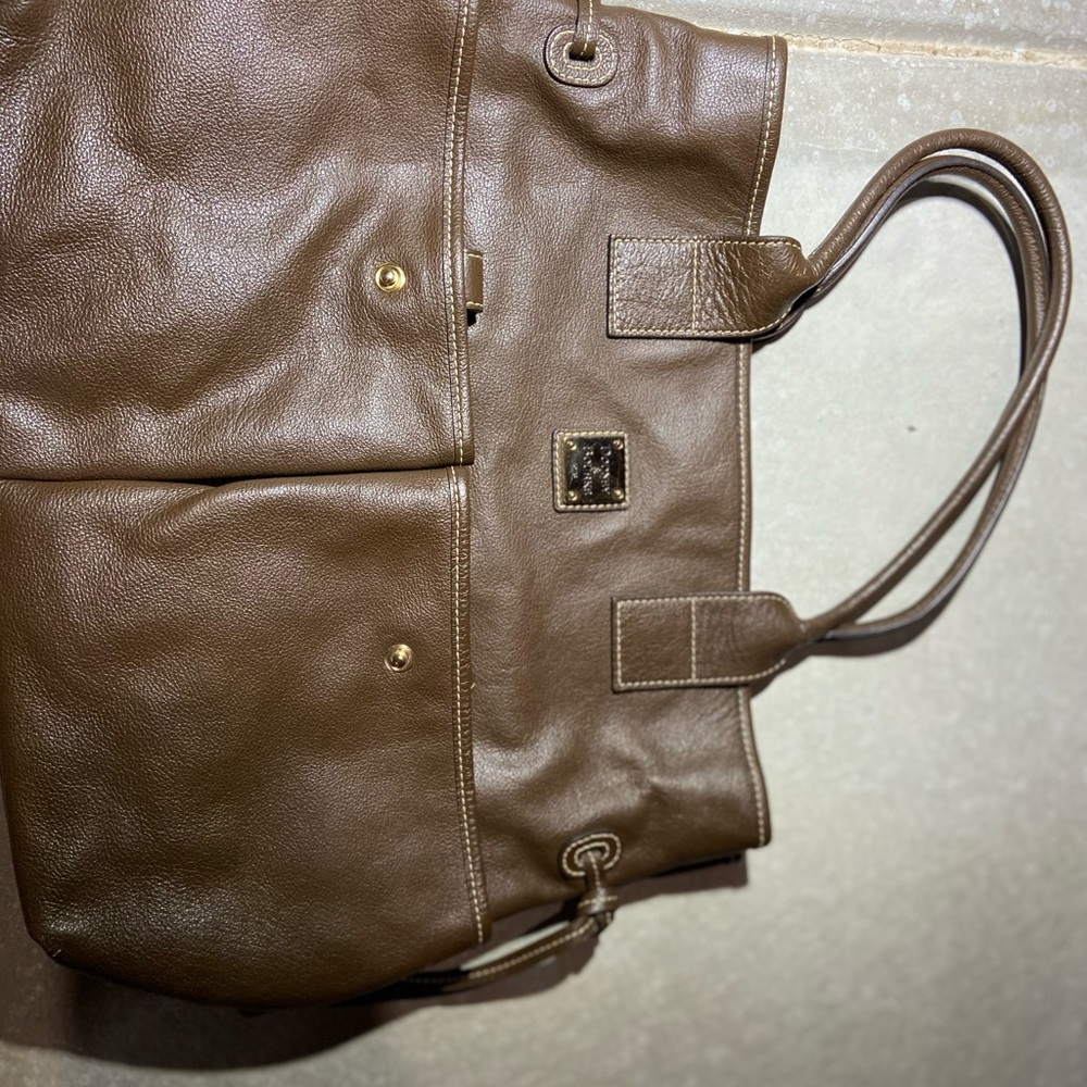 Dooney & Bourke bag
